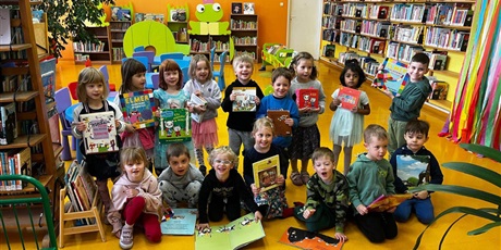 Powiększ grafikę: dzien-bibliotekarza-633989.jpg