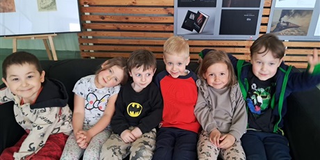 Powiększ grafikę: dzien-bibliotekarza-633993.jpg