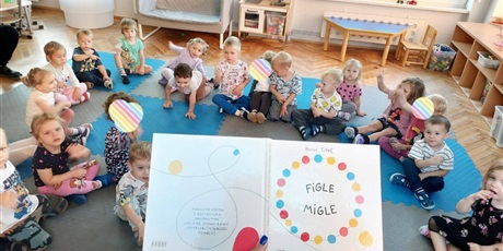 Powiększ grafikę: dzien-kropki-swieto-kreatywnosci-638715.jpg