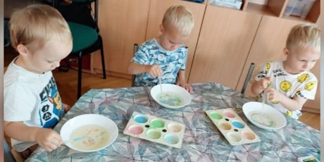 Powiększ grafikę: dzien-kropki-swieto-kreatywnosci-638719.jpg