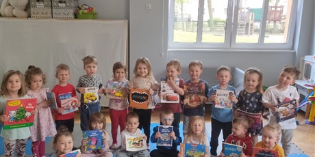 Powiększ grafikę: dzien-ksiazki-611746.jpg